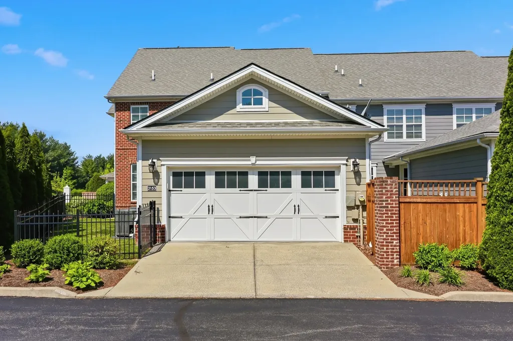 2153 Patchen Lake Lane Lexington KY 40505