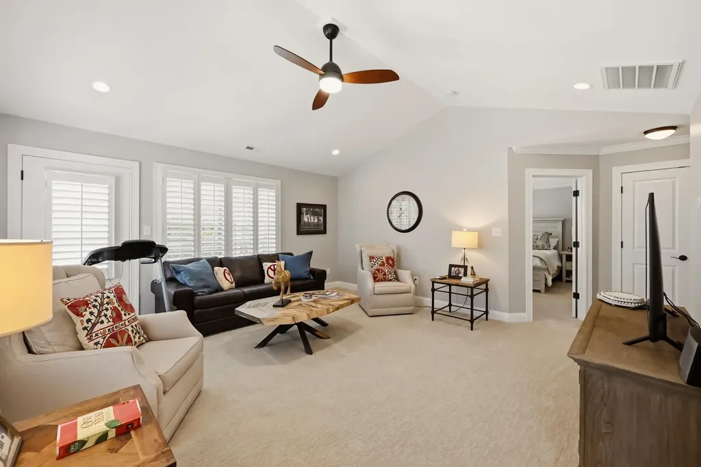2153 Patchen Lake Lane Lexington KY 40505