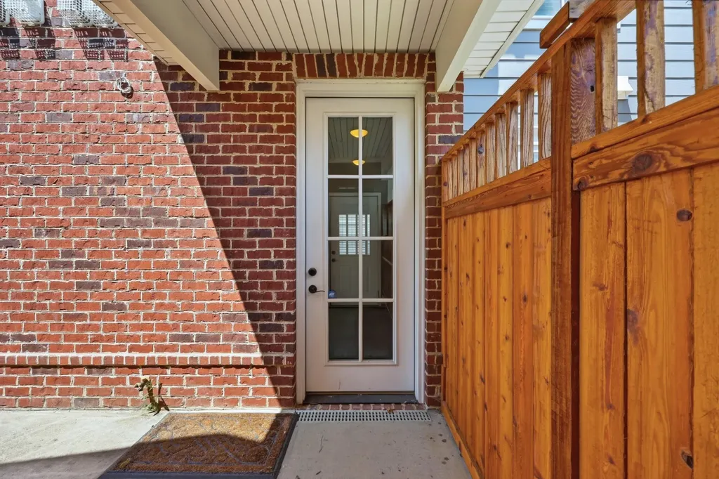 2153 Patchen Lake Lane Lexington KY 40505