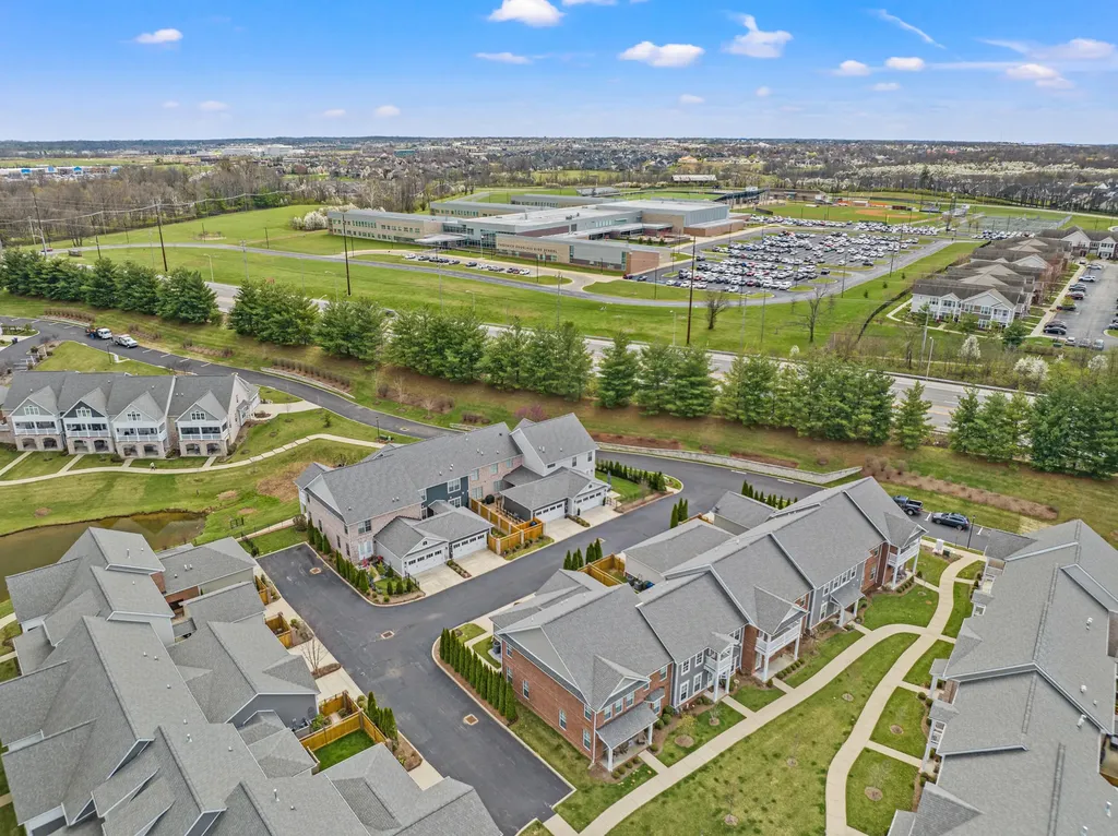 2153 Patchen Lake Lane Lexington KY 40505