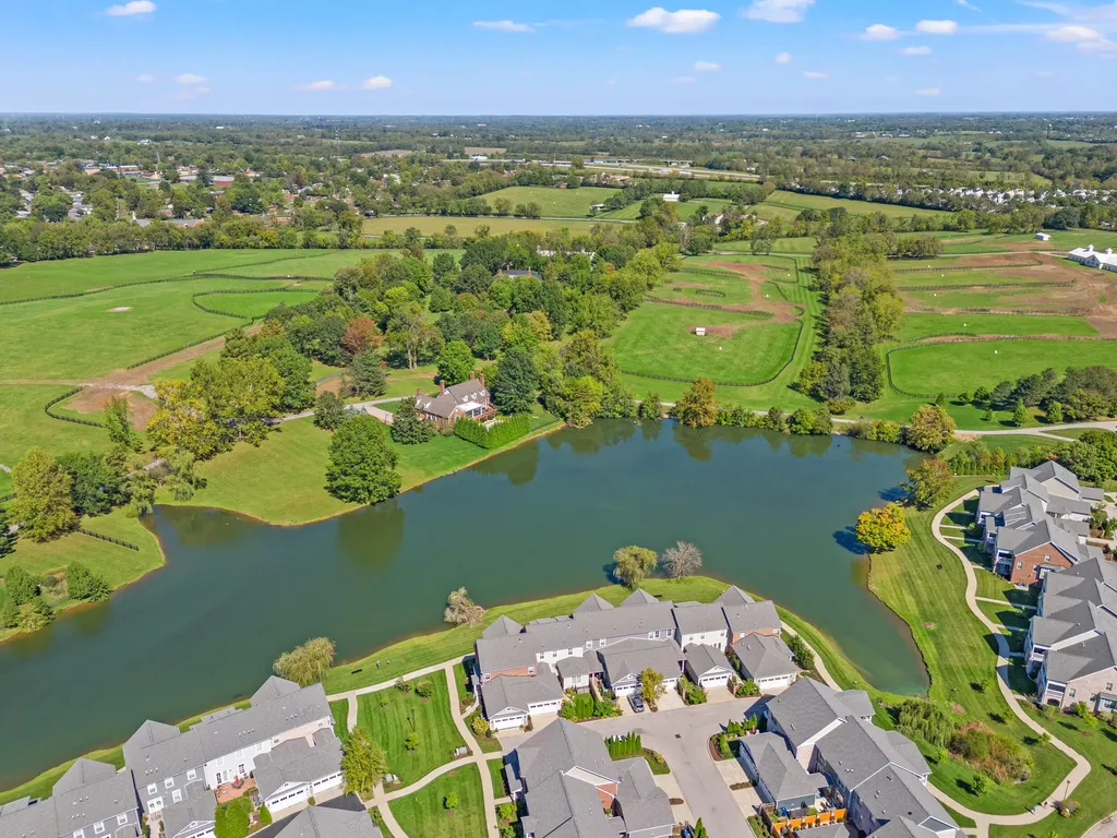 2153 Patchen Lake Lane Lexington KY 40505