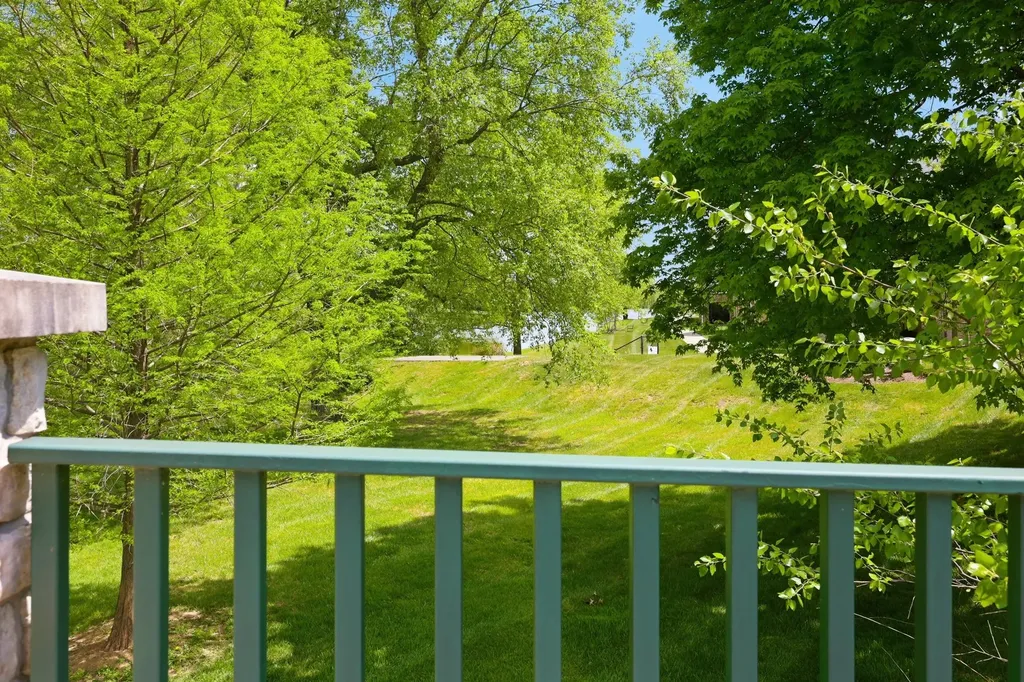 2153 Patchen Lake Lane Lexington KY 40505