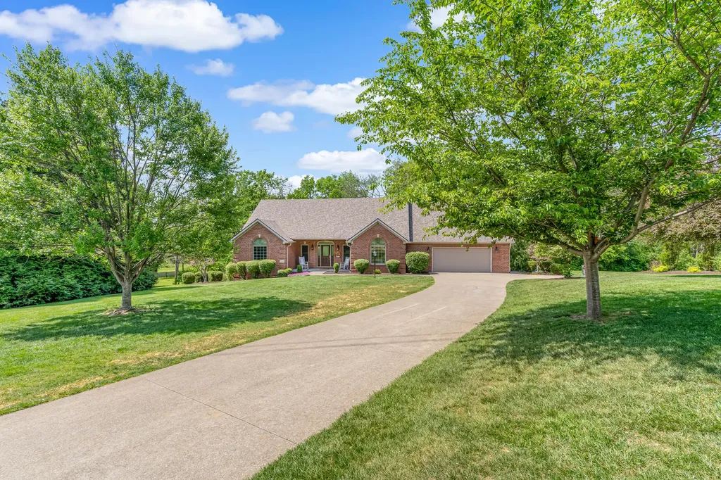 154 Brookview Drive Richmond KY 40475