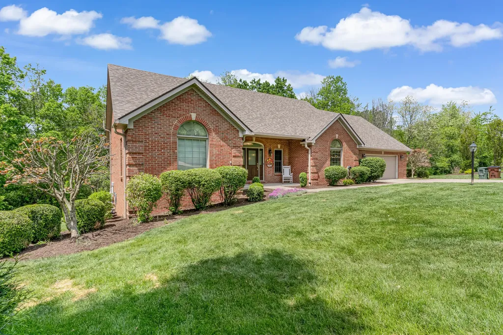 154 Brookview Drive Richmond KY 40475