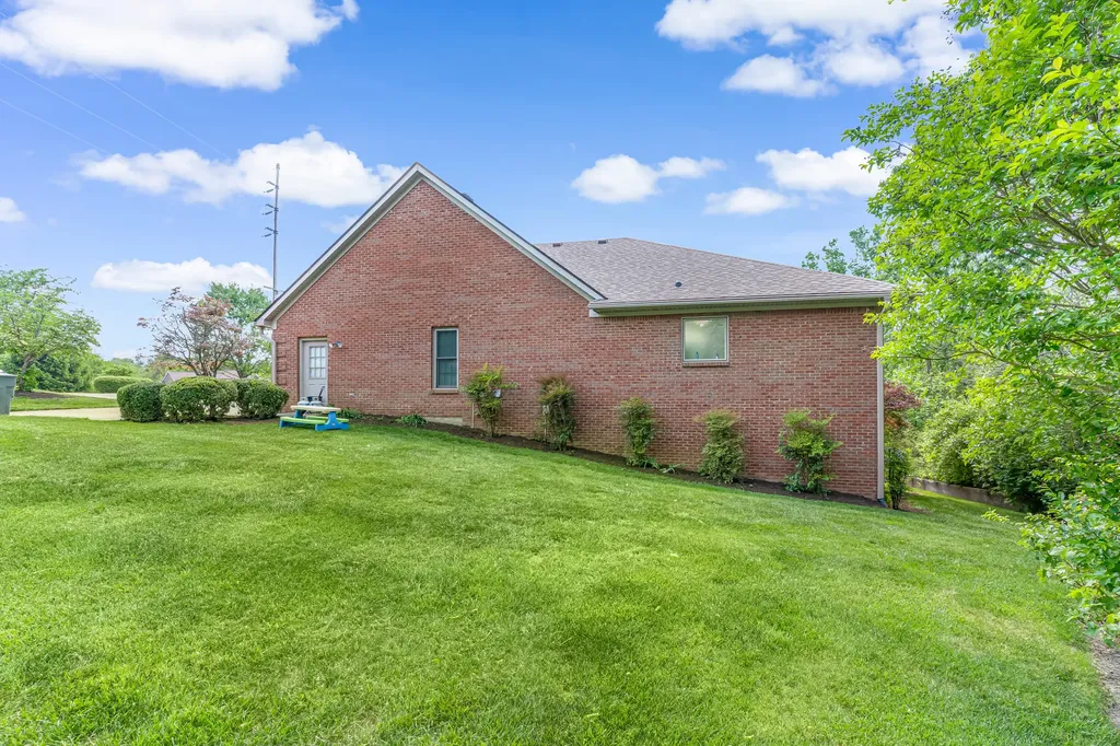 154 Brookview Drive Richmond KY 40475