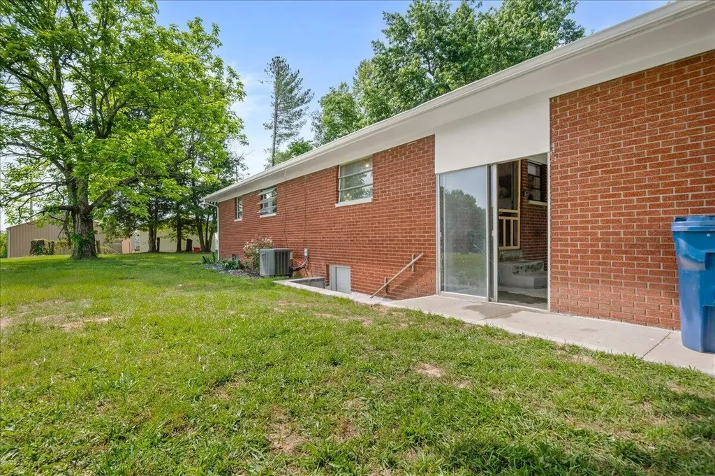 460 Topton Road London KY 40744