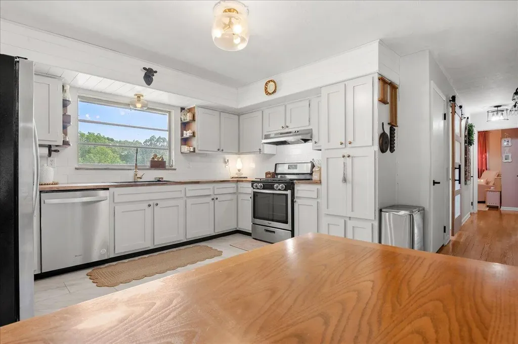 460 Topton Road London KY 40744