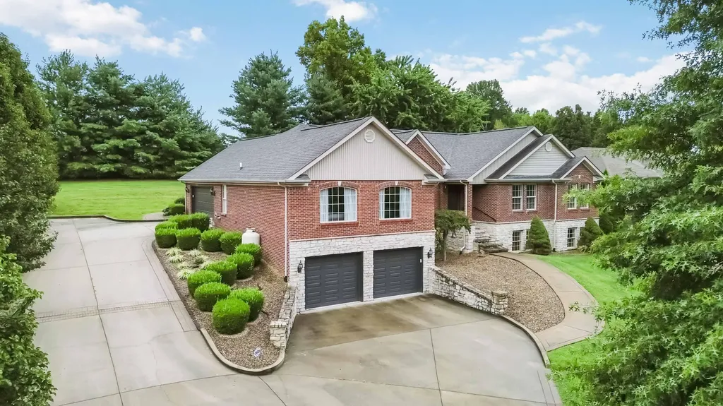 147 Kolsons Landing Drive Somerset KY 42503