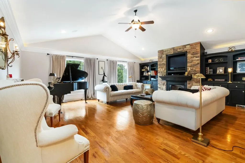 147 Kolsons Landing Drive Somerset KY 42503