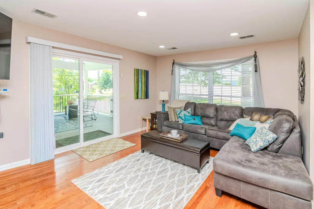 143 Dylan Drive Jamestown KY 42629