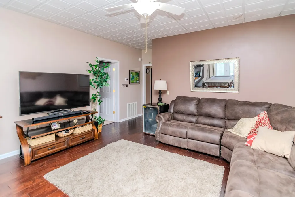 143 Dylan Drive Jamestown KY 42629