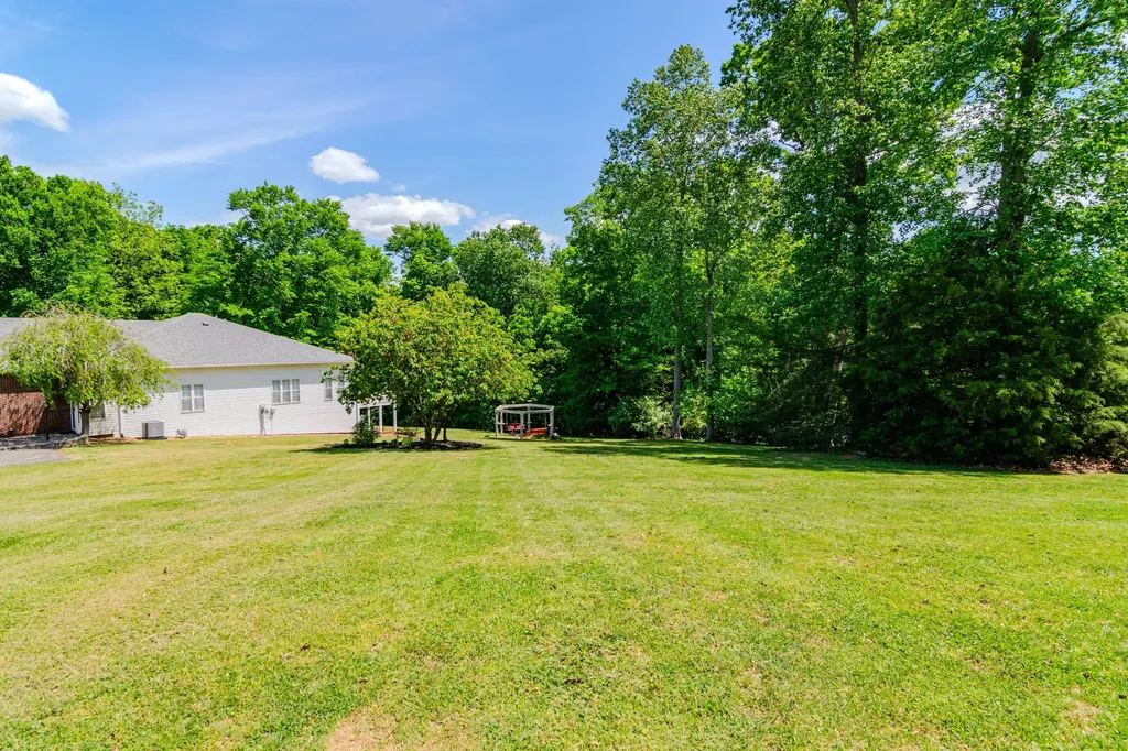 143 Dylan Drive Jamestown KY 42629
