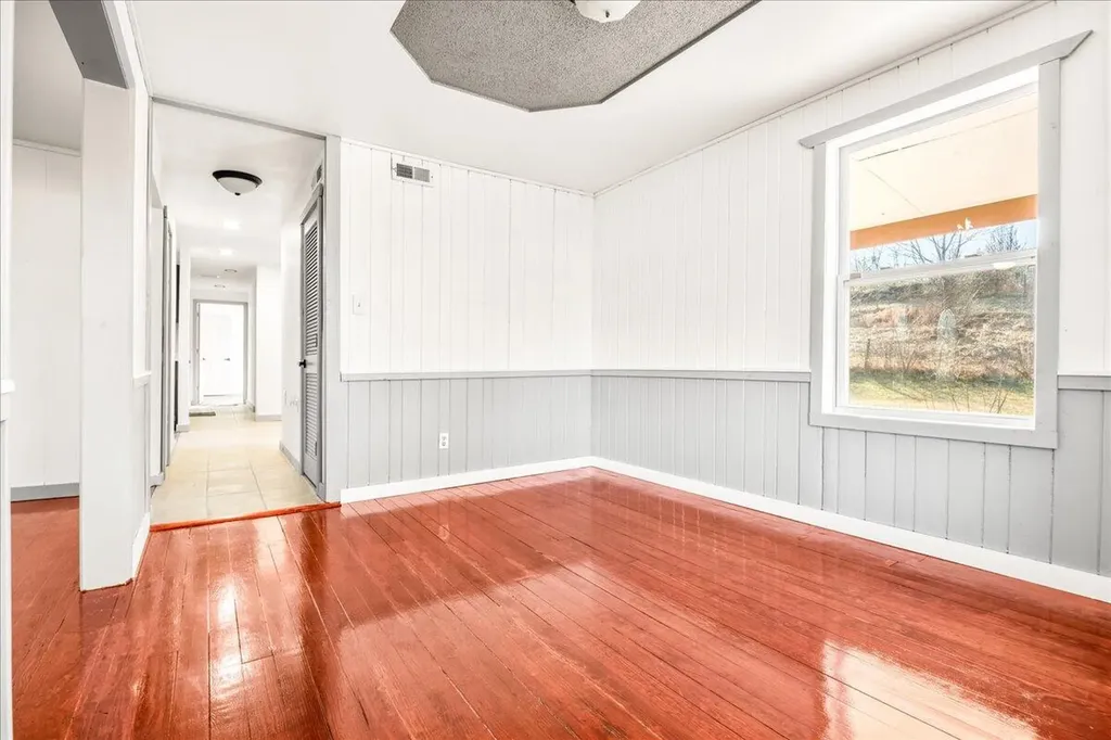 11 Mjb Drive London KY 40744