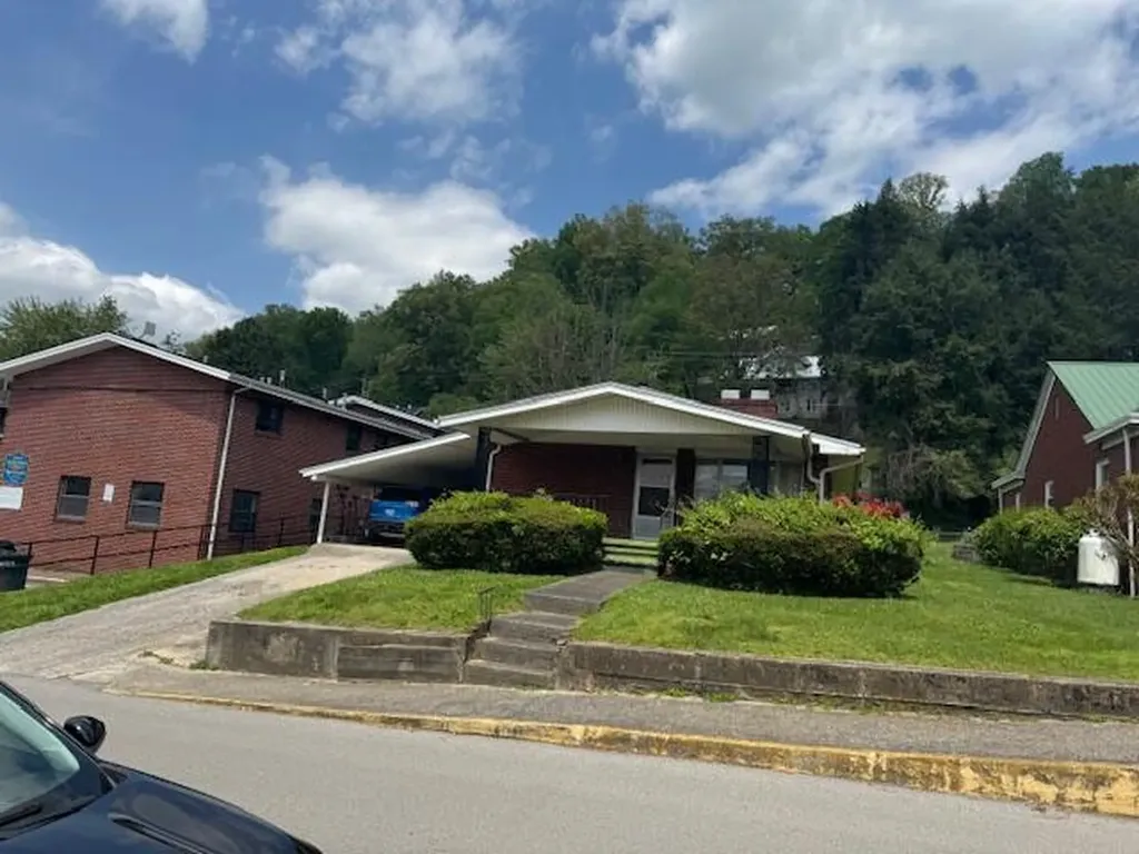 403 E Mound Street Harlan KY 40831