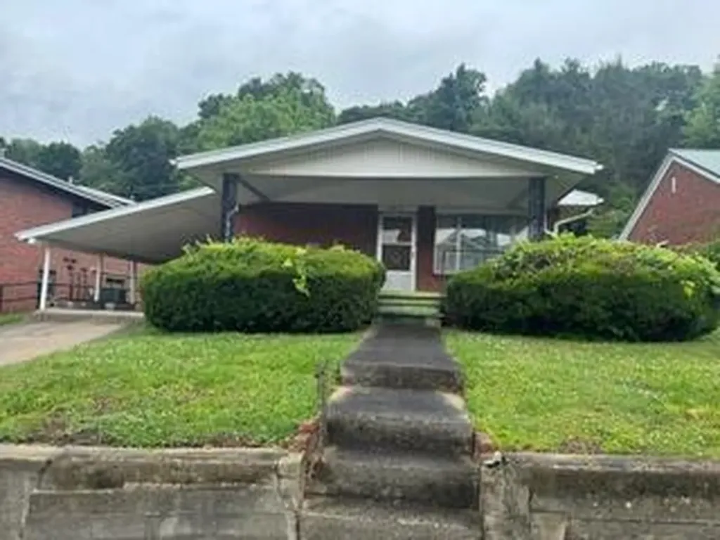403 E Mound Street Harlan KY 40831