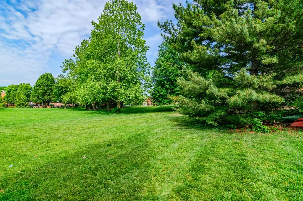 913 Belmere Drive Lexington KY 40509