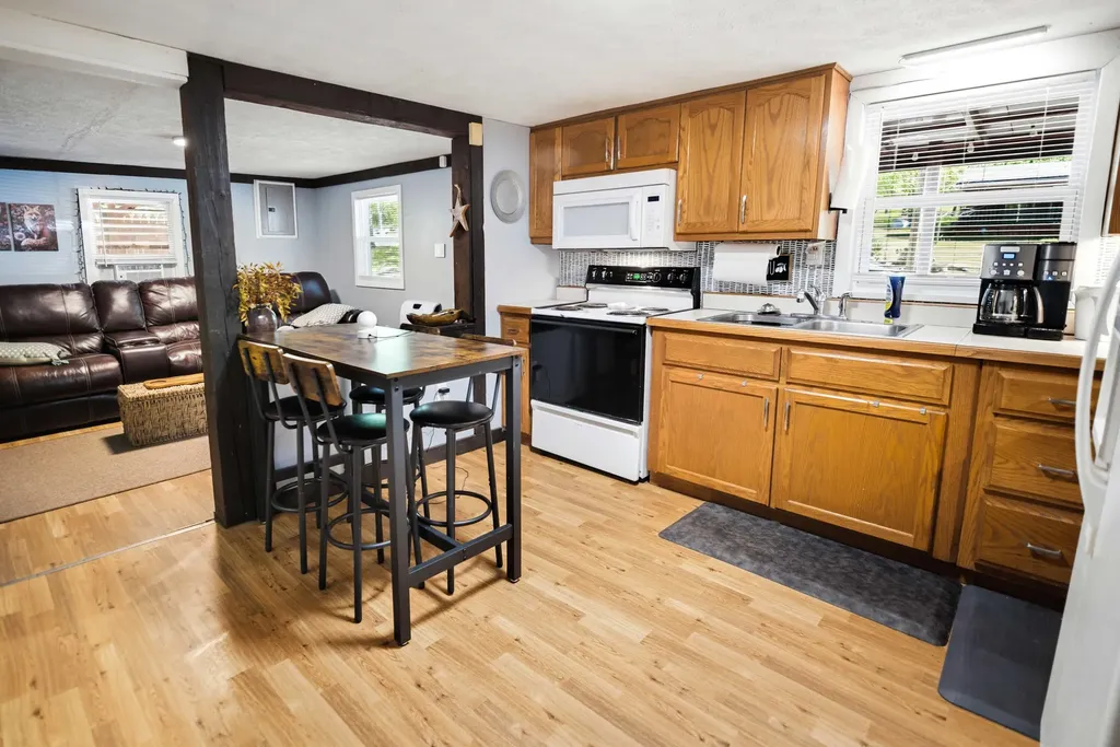 1836 Paradise Road Somerset KY 42501