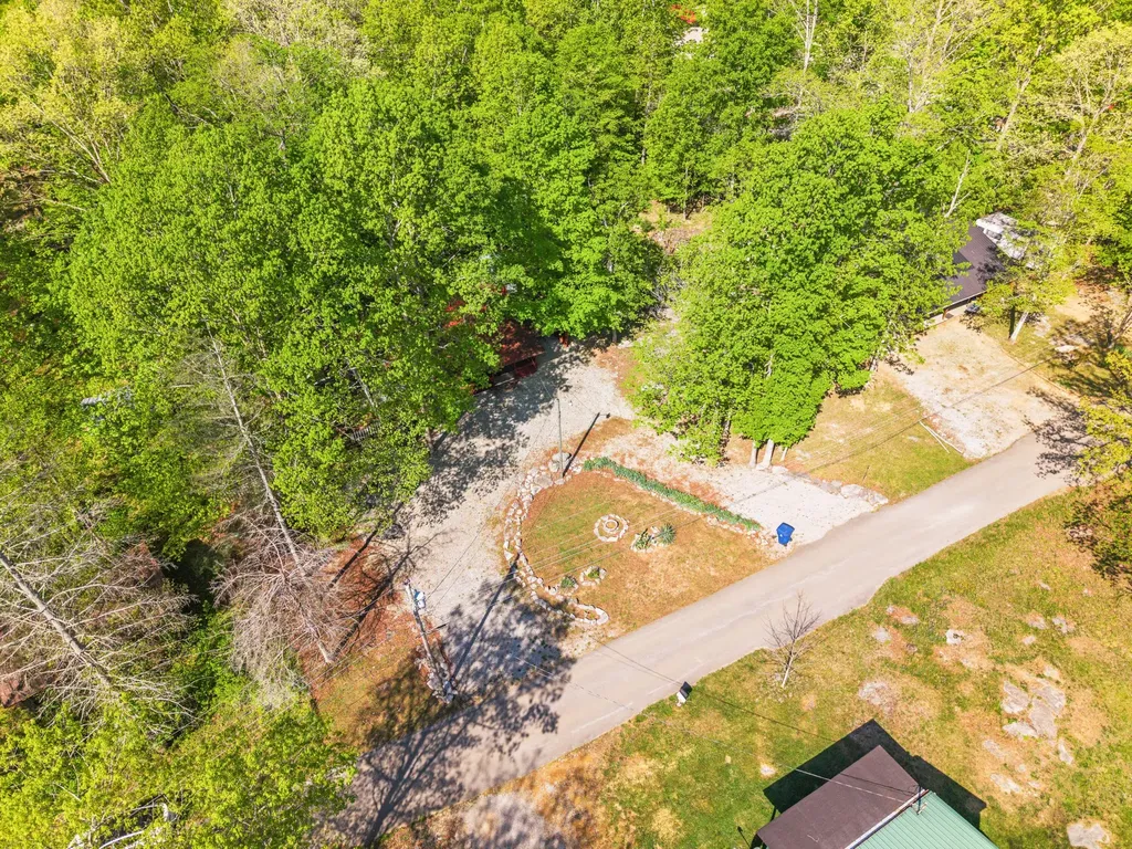 1836 Paradise Road Somerset KY 42501