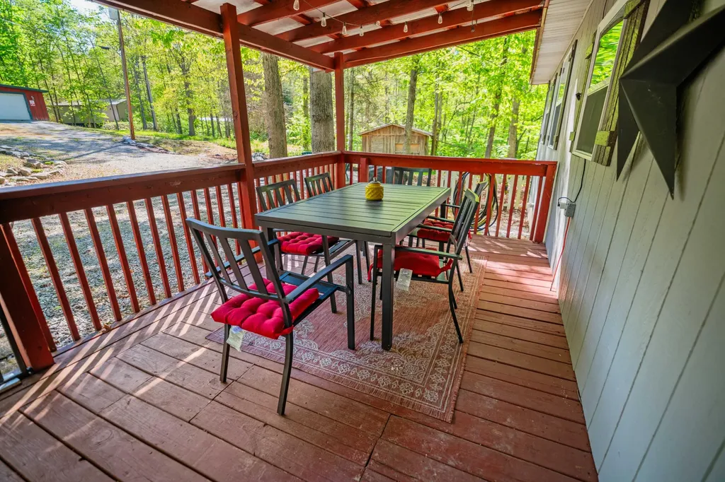 1836 Paradise Road Somerset KY 42501