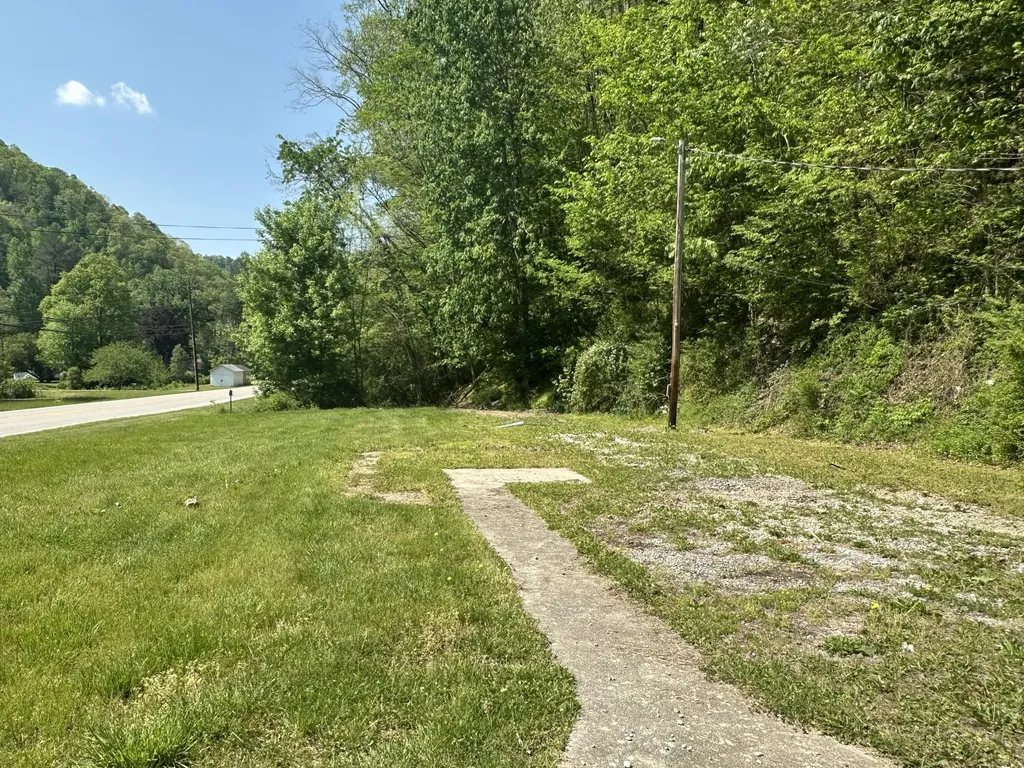 14195 S U.s. 421 Manchester KY 40962