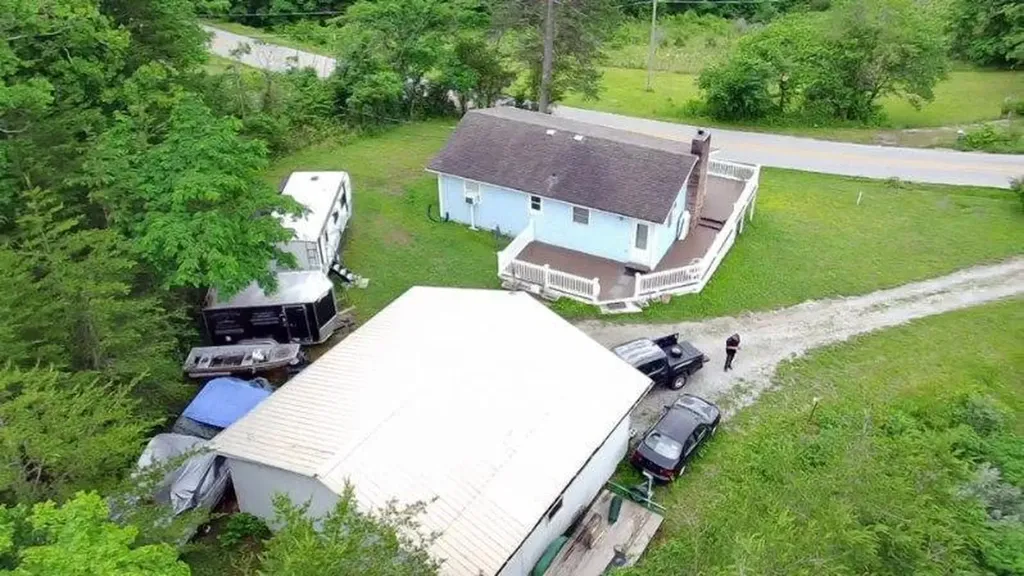 1276 Garland Road Burnside KY 42519