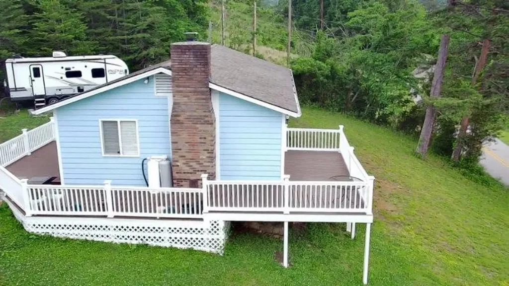 1276 Garland Road Burnside KY 42519