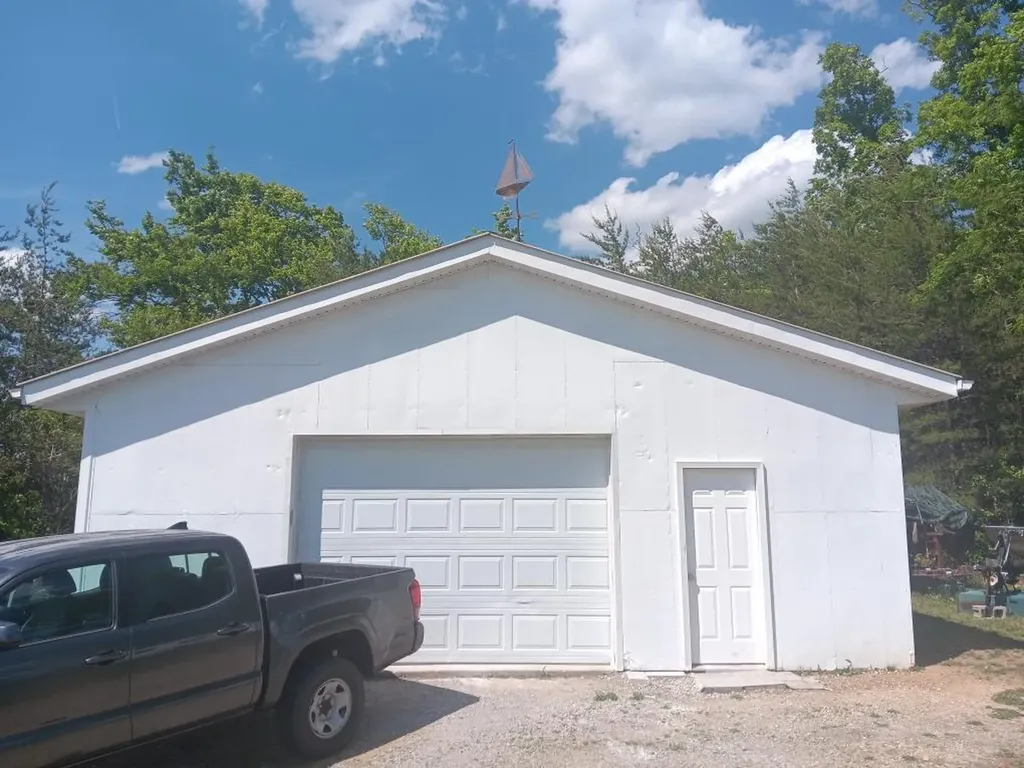 1276 Garland Road Burnside KY 42519