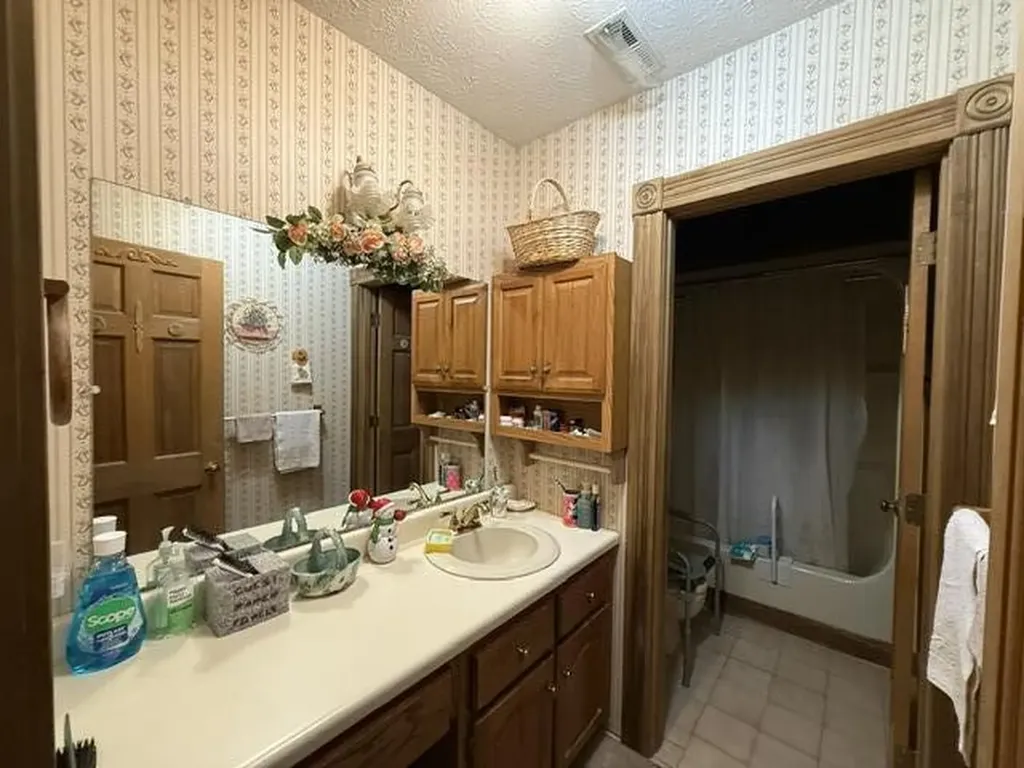 402 Westwood Drive Nancy KY 42544