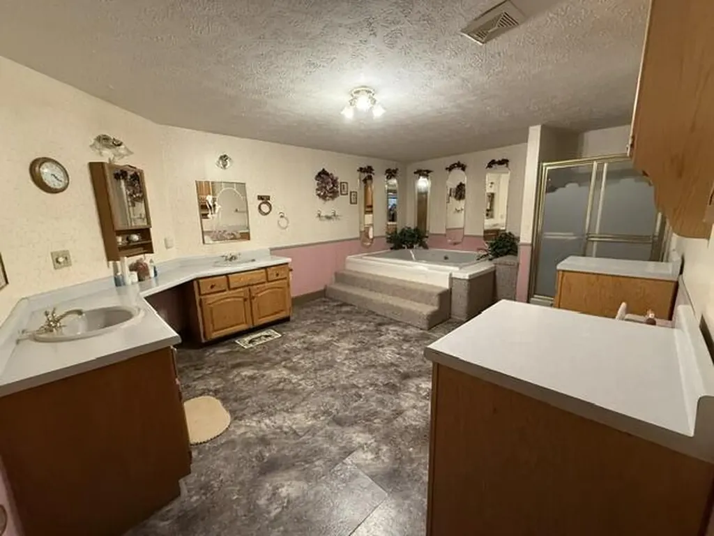 402 Westwood Drive Nancy KY 42544