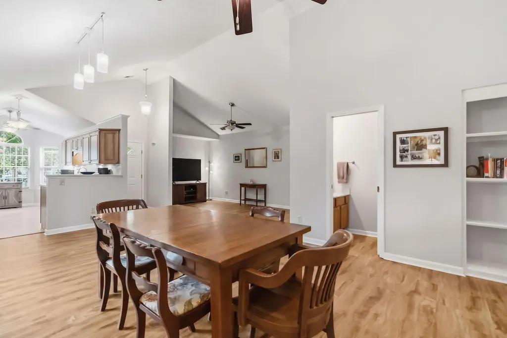 3852 Old Tates Creek Court Lexington KY 40517