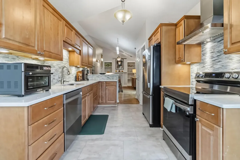 3852 Old Tates Creek Court Lexington KY 40517