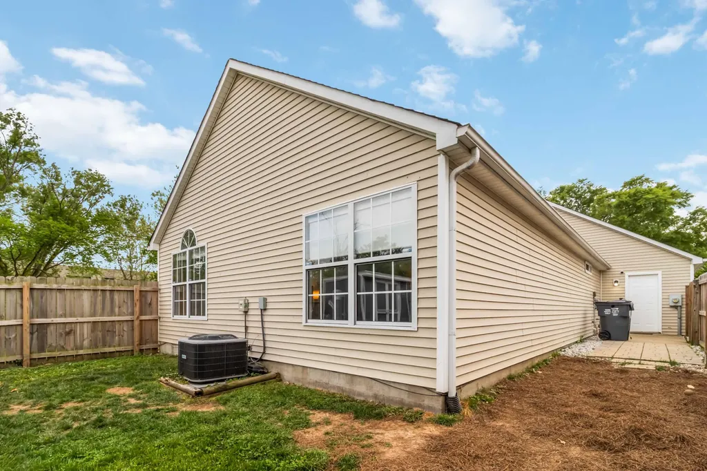 3852 Old Tates Creek Court Lexington KY 40517