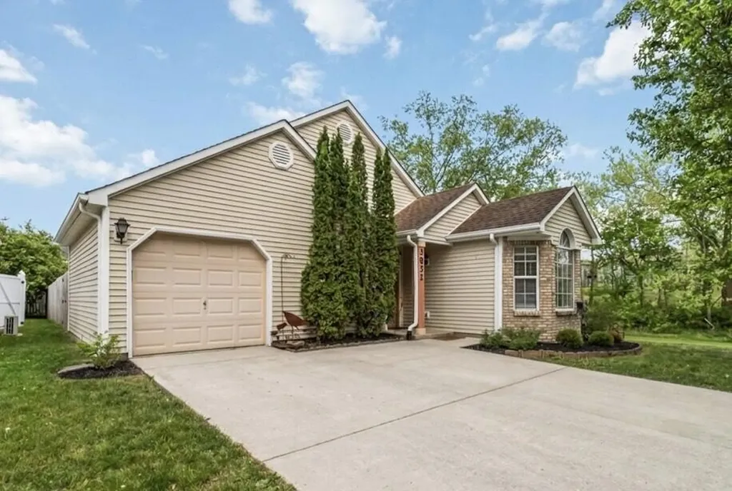3852 Old Tates Creek Court Lexington KY 40517