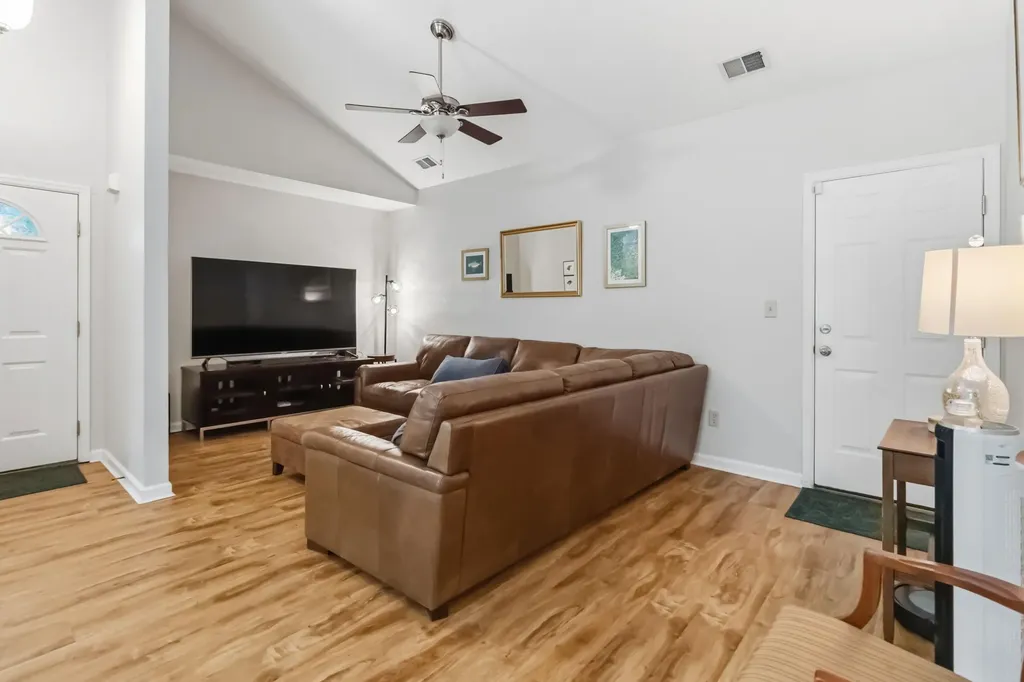 3852 Old Tates Creek Court Lexington KY 40517