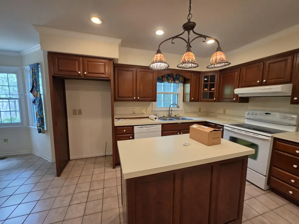 4600 Charwood Court Lexington KY 40515