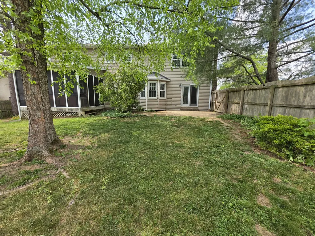 4600 Charwood Court Lexington KY 40515