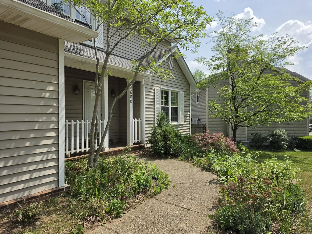 4600 Charwood Court Lexington KY 40515