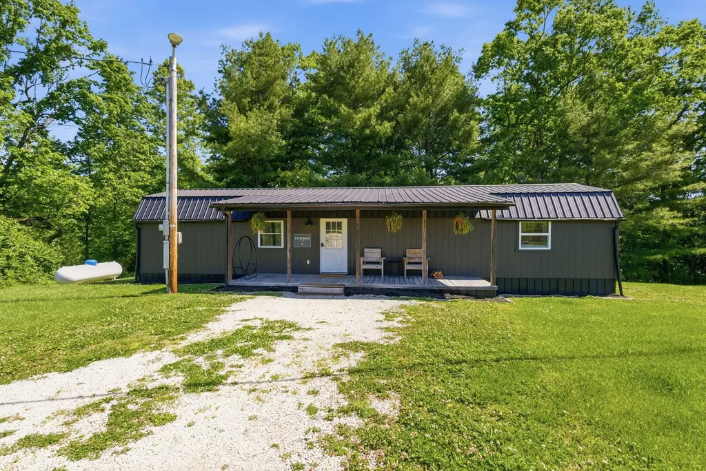 8225 + Lots A-e, G, I, J Highway 15 Pine Ridge KY 41360