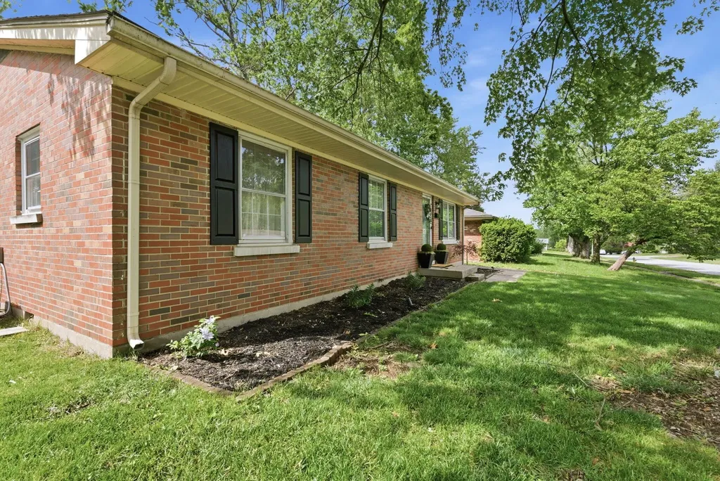 3525 Rocky Hill Terrace Lexington KY 40517