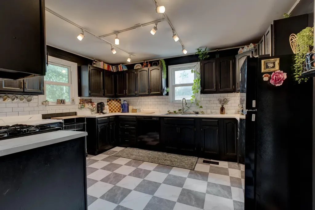 404 Holt Avenue Mt Sterling KY 40353