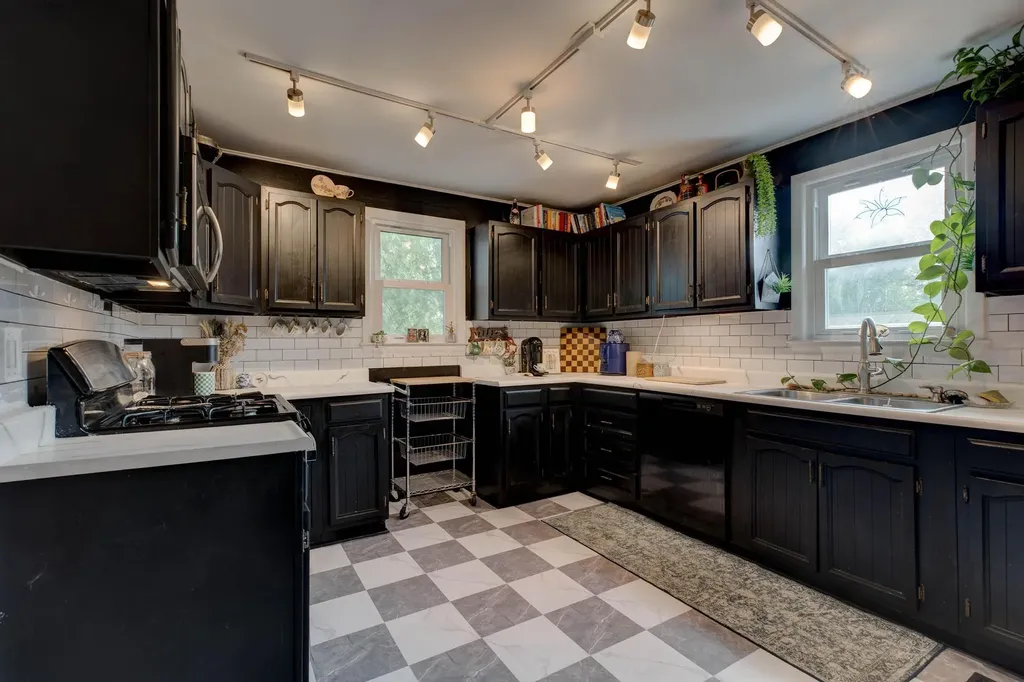 404 Holt Avenue Mt Sterling KY 40353