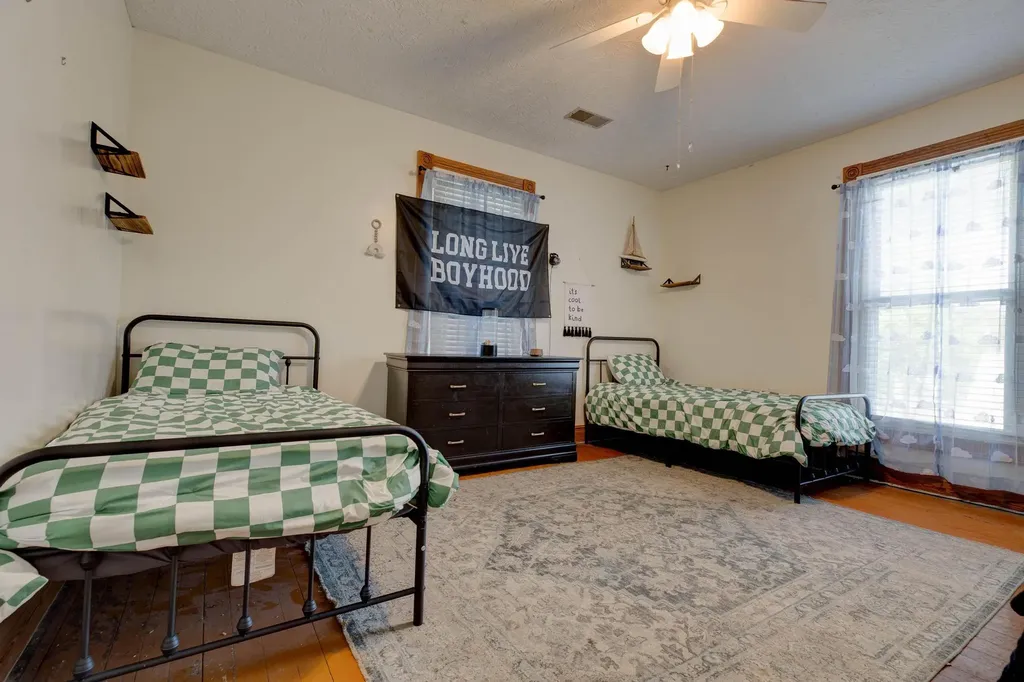 404 Holt Avenue Mt Sterling KY 40353