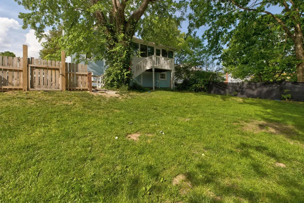 404 Holt Avenue Mt Sterling KY 40353