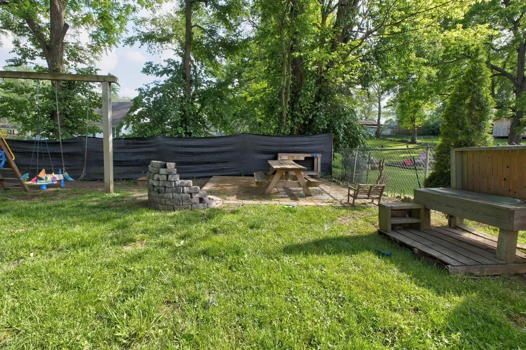 404 Holt Avenue Mt Sterling KY 40353