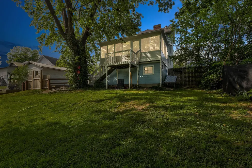 404 Holt Avenue Mt Sterling KY 40353