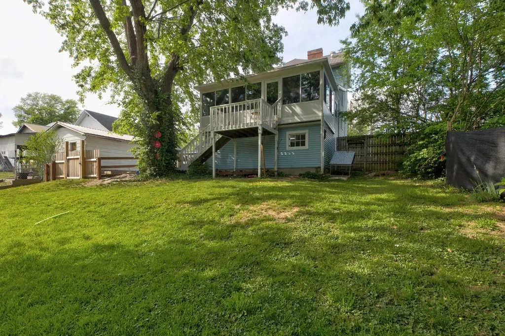 404 Holt Avenue Mt Sterling KY 40353