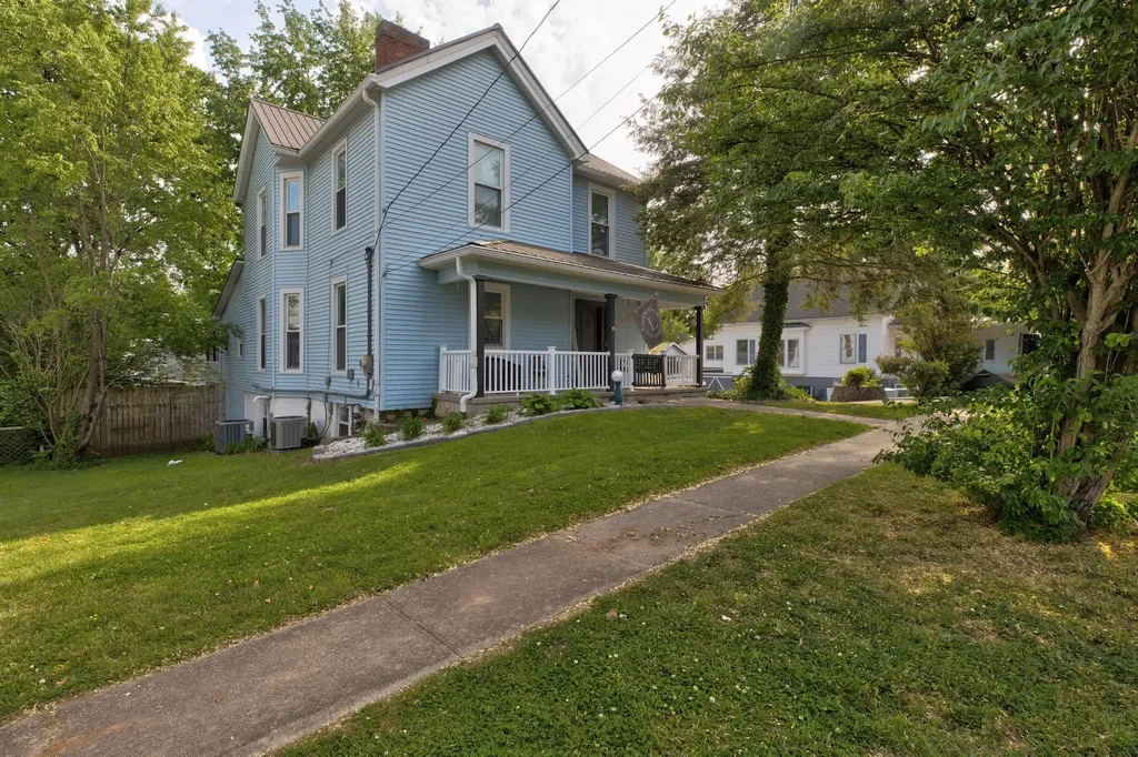 404 Holt Avenue Mt Sterling KY 40353
