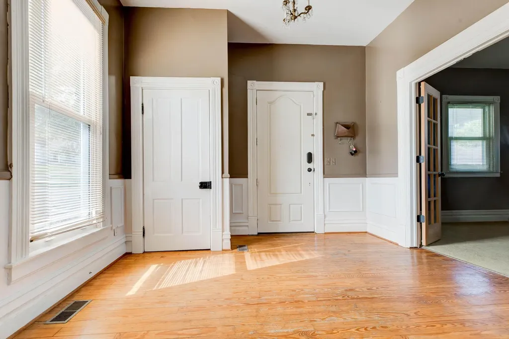 404 Holt Avenue Mt Sterling KY 40353