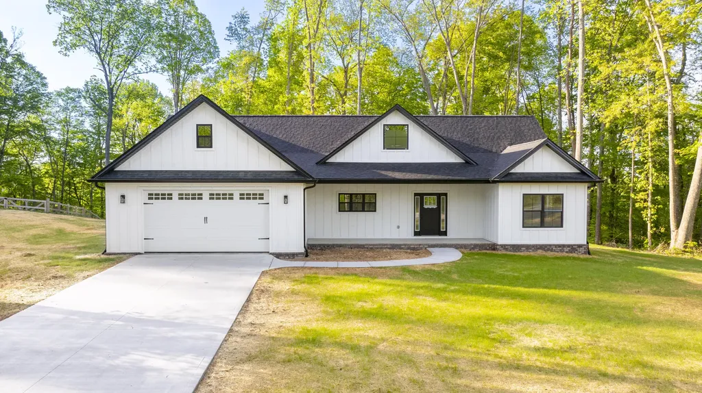 22 E Golden Island Nancy KY 42544