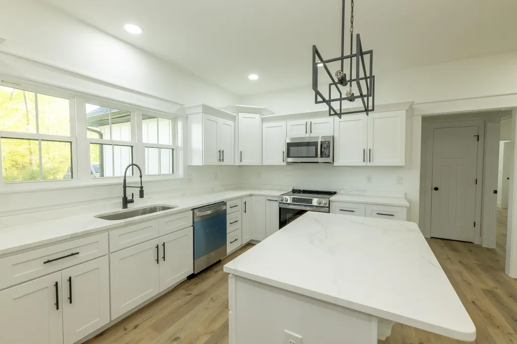 22 E Golden Island Nancy KY 42544